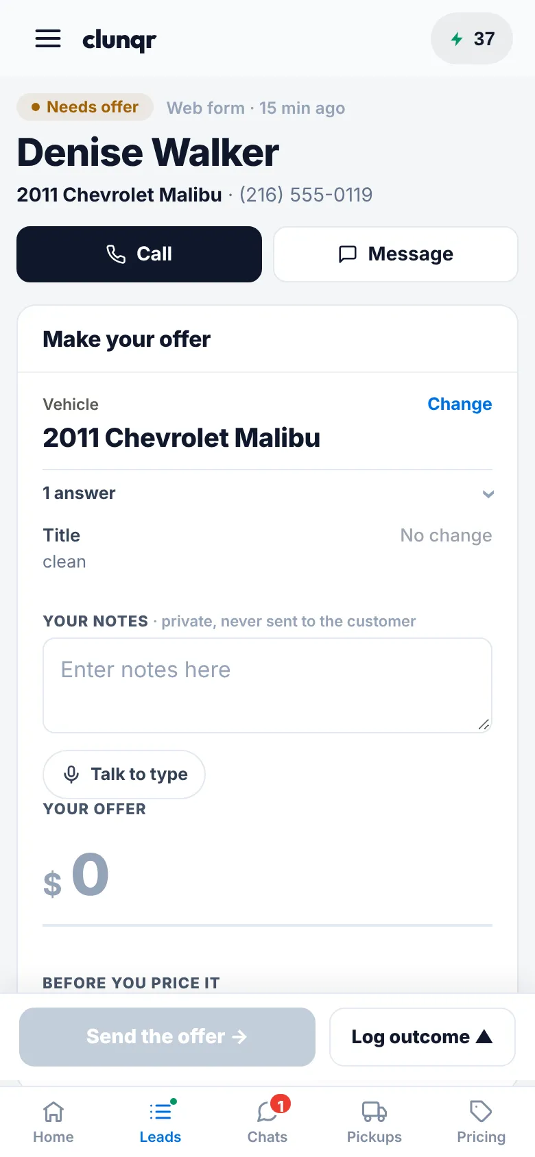 A new online lead in the app, with the car and a box for your offer.