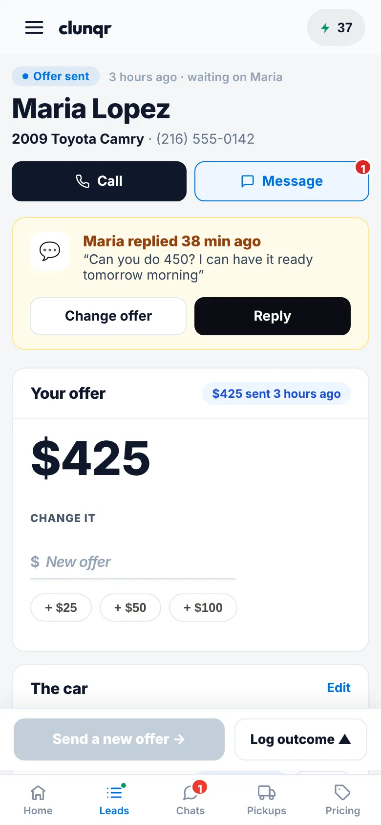 A lead in the Clunqr Leads app: Maria Lopez, 2009 Toyota Camry, a $425 offer sent and her reply asking for $450.